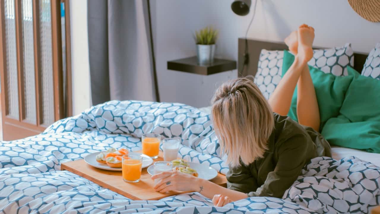 Breakfast in Bed men gift ideas